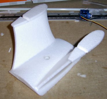 The upper wing spport